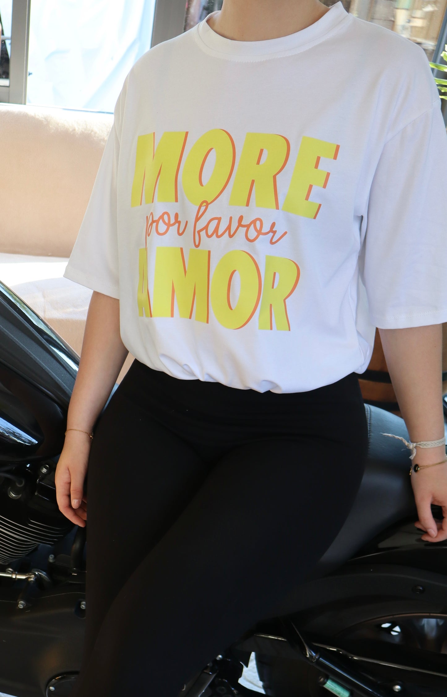 T-SHIRT ROMEA