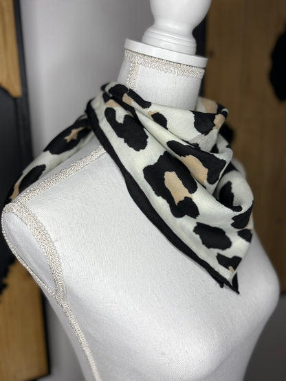 FOULARD LEONA